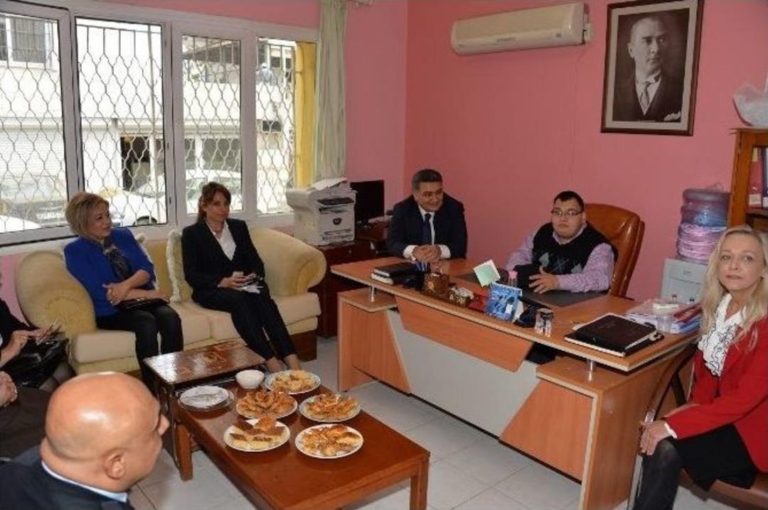Emniyet M&uuml;d&uuml;r&uuml; Zeybet, Engellileri Ziyaret Etti