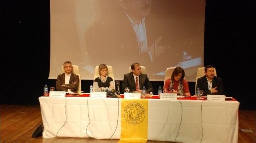 &ldquo;&ccedil;&ouml;z&uuml;m S&uuml;reci Ve Barış İ&ccedil;in Yeni Anayasa&rdquo; Paneli