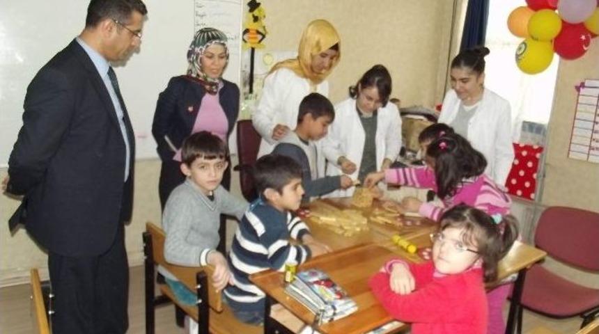 Adıg&uuml;zel: &ldquo;işitme Engellilerin Erken Yaşta Cihazlandırılması Gerekiyor&rdquo;