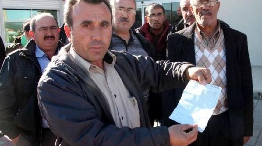 &Ccedil;ift&ccedil;ilerin 'sahte senetle dolandırıldık' iddiası