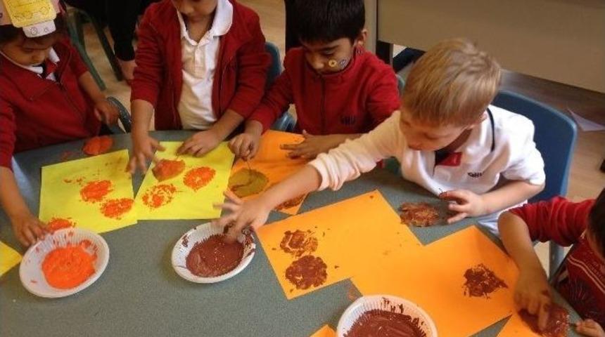 Minik &Ouml;ğrenciler Sonbaharı Uğurlayıp Kışı Karşıladı