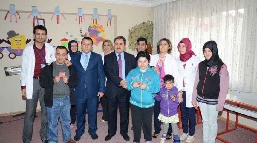 Başkan S&uuml;leyman Eser Engellileri Unutmadı