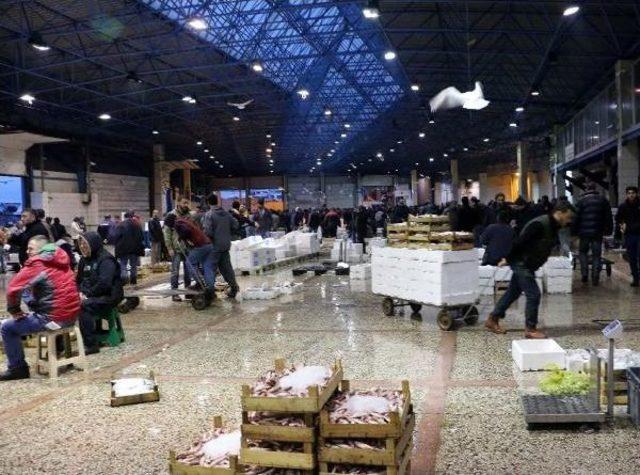 Eminönü nde başkadır balığın tadı... 2