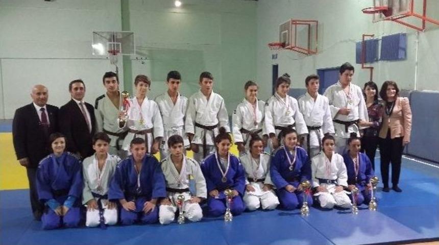 Okul Sporları Judo Turnuvası