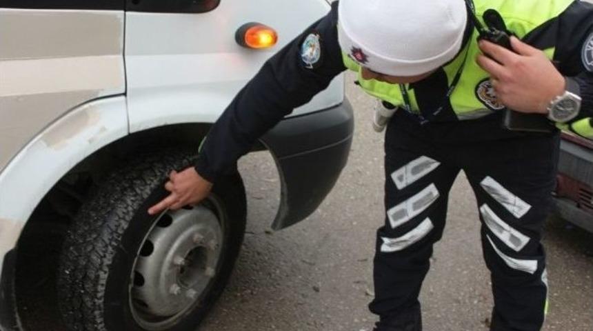 Van&rsquo;da &lsquo;kış Lastiği&rsquo; Denetimi