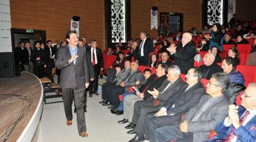 Ke&ccedil;i&ouml;ren&rsquo;de Nida T&uuml;fek&ccedil;i T&uuml;rk&uuml;lerle Anıldı