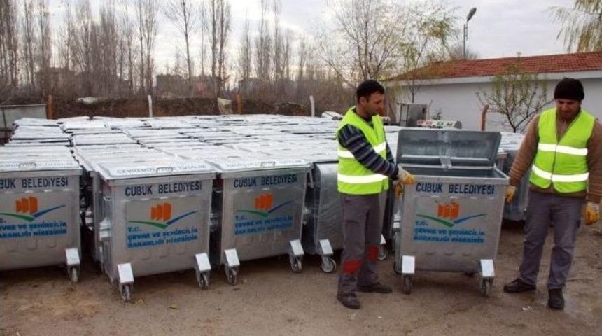 Çubuk Belediyesi’nden Mahallelere 160 Yeni Çöp Konteyneri