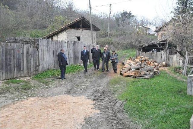 Mahalle Olan Köylere Parke Taşı Ve Kaldırım