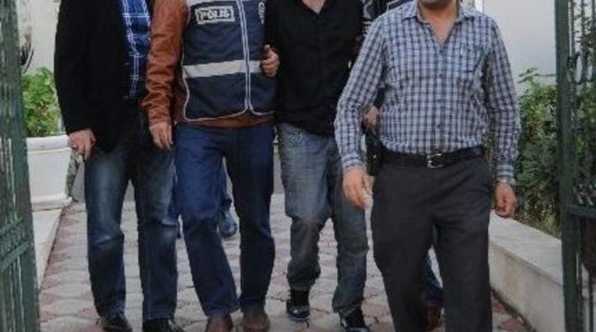 Yardım Ama&ccedil;lı Para Toplayarak Dolandırıcılık Yapan 4 Kişi Yakalandı