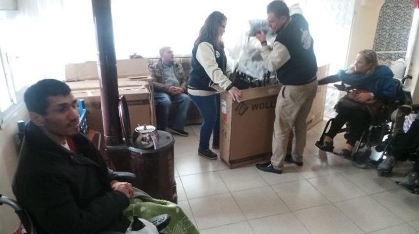 5 Engelliye Tekerlekli Sandalye