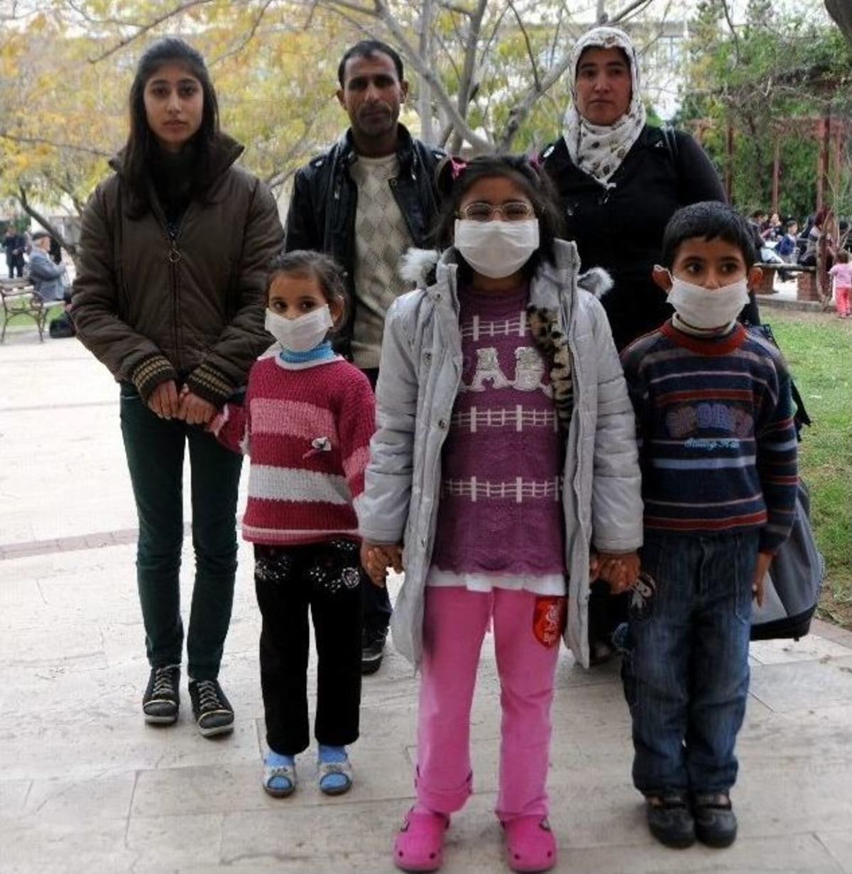 D&ouml;rt &Ccedil;ocuğu Var, D&ouml;rd&uuml; De Hasta