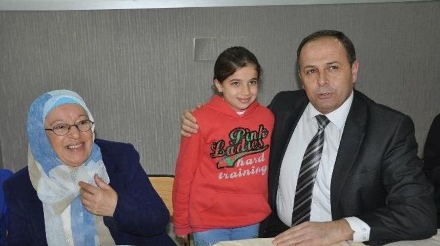 Suriyelilere T&uuml;rk&ccedil;e Dil Kursu