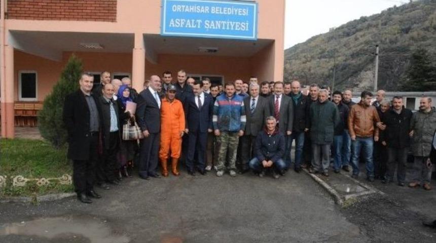 Başkan Gen&ccedil;, Fen İşleri M&uuml;d&uuml;rl&uuml;ğ&uuml; Personeli İle Bir Araya Geldi