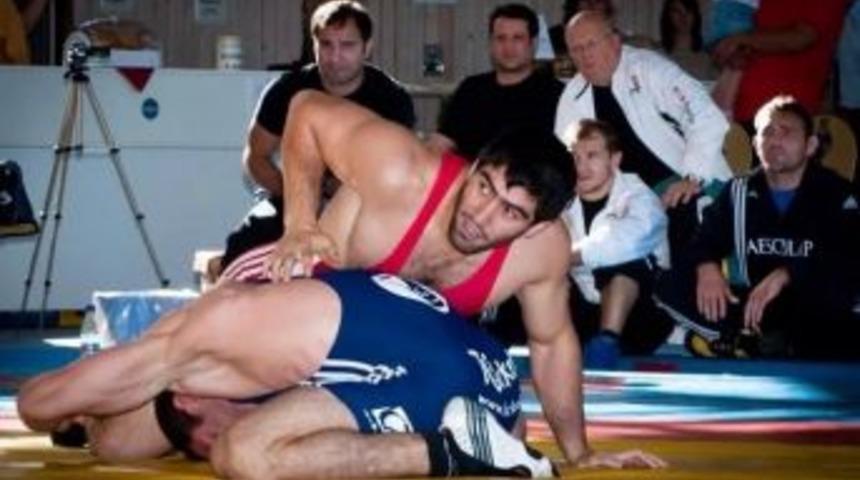 B&uuml;y&uuml;kşehirli 5 G&uuml;reş&ccedil;i T&uuml;rkiye&rsquo;yi Temsil Edecek