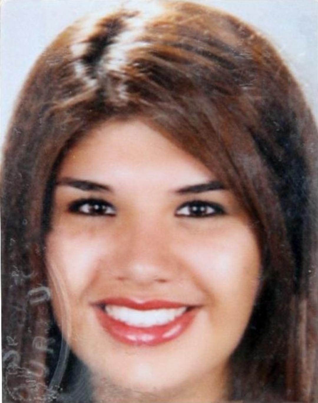 Annesi, Kızının Cenazesine Son Kez Bakarak &Ouml;pt&uuml;