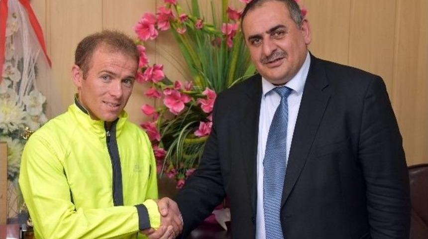 G&uuml;m&uuml;şhane İl &Ouml;zel İdaresinden Amat&ouml;r Spora 500 Bin Liralık Katkı