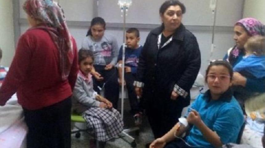 Kadirli'de 50 öğrenci yemekten zehirlendi