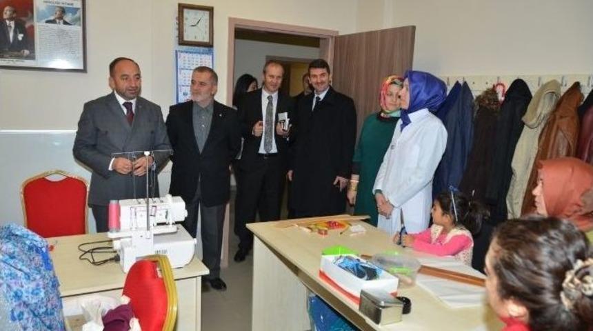 Kartepe Belediye Başkanı Üzülmez’den Kurs Ziyareti