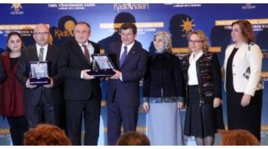 Başbakan&rsquo;dan Alaaddin Yılmaz&rsquo;a &Ouml;d&uuml;l