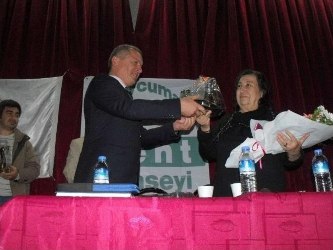 &Ccedil;aycuma&rsquo;da &ldquo;kentsel Gelişim, Kent Kimliği Ve Yerel K&uuml;lt&uuml;r&rdquo; S&ouml;yleşisi Yapıldı