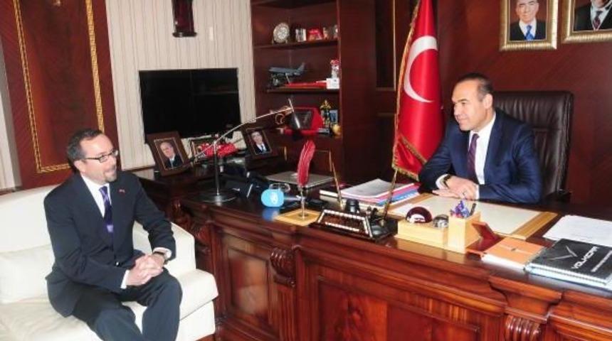Abd b&uuml;y&uuml;kel&ccedil;isi bass: incirlik, afganistan'a g&ouml;nderilen kargolar i&ccedil;in kullanılıyor