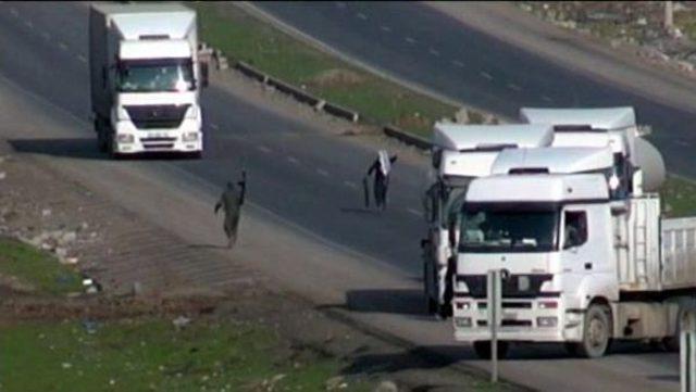 Cizre'de, kalaşnikoflu pkk'lılar ipek yolunu kesti