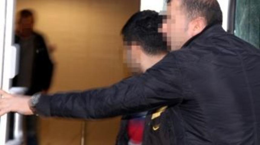 355 Gramla Esrarla Yakalandı