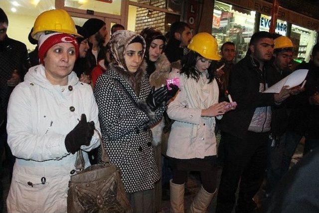 Ardahanlı &Uuml;lk&uuml;c&uuml;ler Madenciler İ&ccedil;in Meşale Yaktı 3