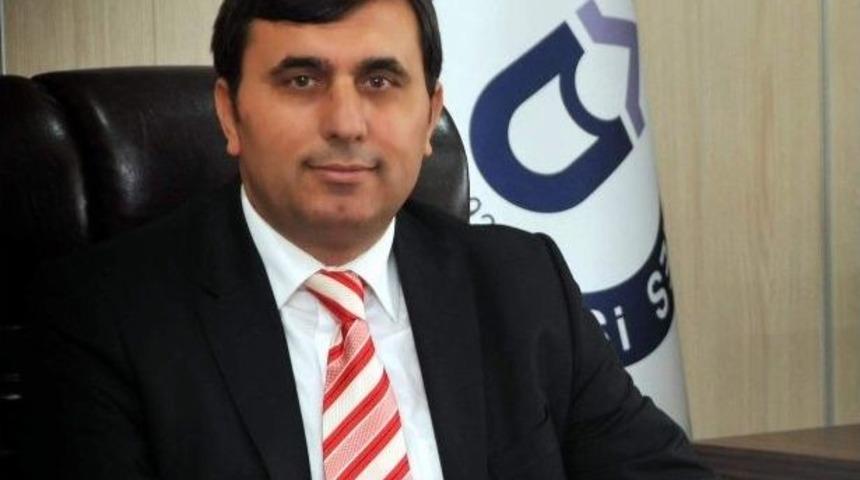 Ad&uuml; Rekt&ouml;r Yardımcısı Sarılı&rsquo;nın Kitabının 3. Baskısı Yayımlandı&rlm;