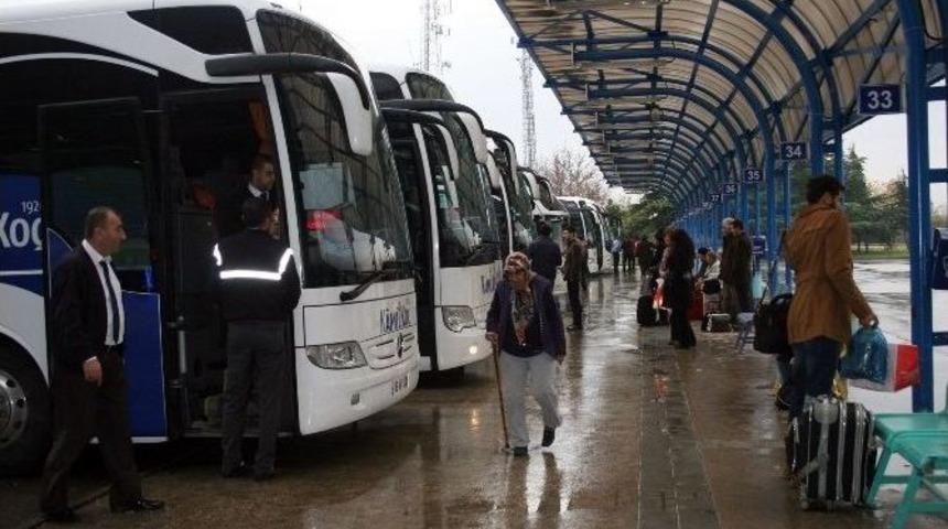 Yolcular Şehirlerarası Otob&uuml;s Bileti Fiyatlarının D&uuml;şmesini Bekliyor