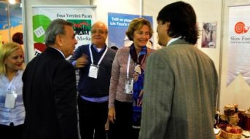 Fo&ccedil;a Belediyesi Turizm Fuarının G&ouml;zdesi