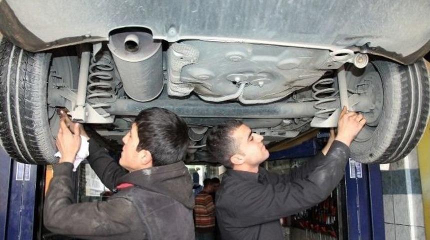 S&uuml;r&uuml;c&uuml;lere &rsquo;ara&ccedil;ların Kış Bakımını Mutlaka Yaptırın&rsquo; Uyarısı