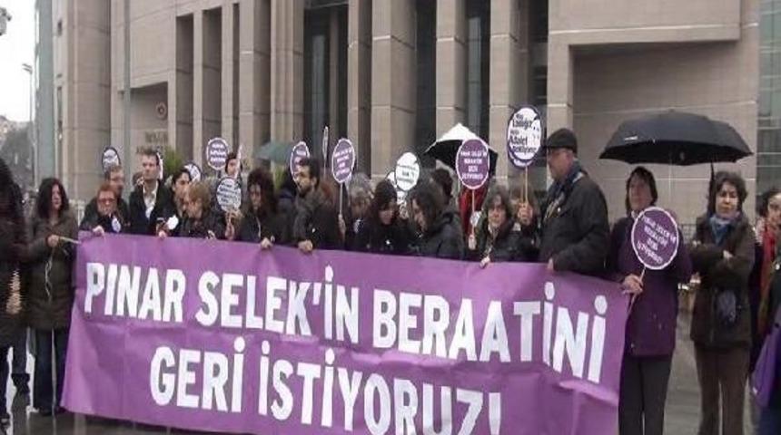Duruşma &Ouml;ncesi Adliye &Ouml;n&uuml;nde Selek'e Destek Eylemi