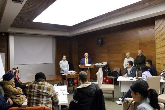 Uluslararası Misafir &Ouml;ğrencilere Eğitim 1