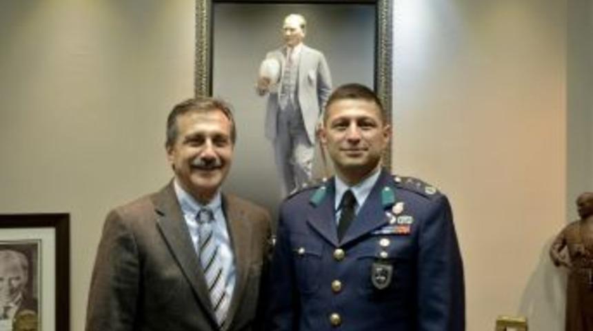 Yarbay Hamza&ccedil;ebi&rsquo;den Başkan Ata&ccedil;&rsquo;a Ziyaret