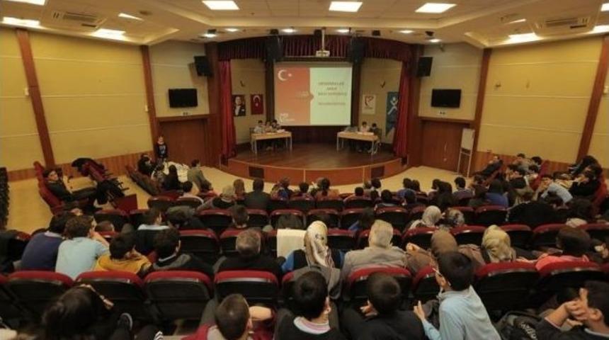 G&uuml;ng&ouml;ren Ligi 10 Yaşında