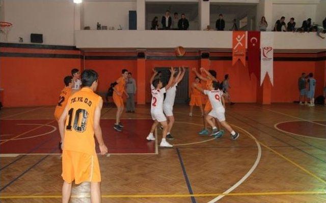 G&uuml;ng&ouml;ren Ligi 10 Yaşında 2