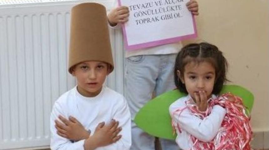 Şehitkamilli Minik &Ouml;ğrencilerden Semazen G&ouml;sterisi