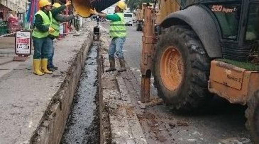 Yağmur Drenajları Yenileniyor