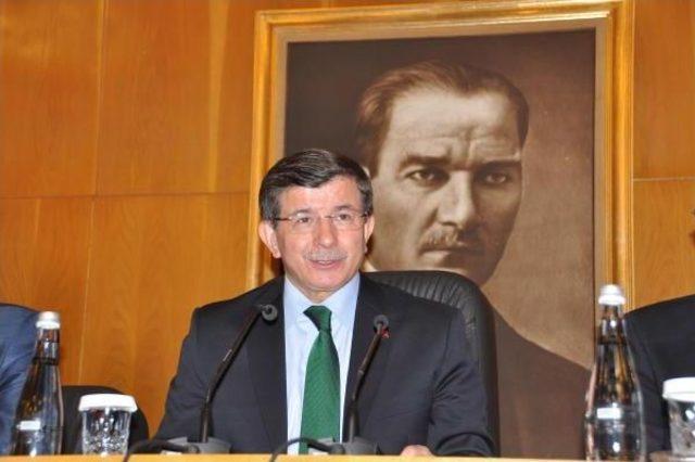 Başbakan Davutoğlu 9 Bakanla Atina'ya Gitti