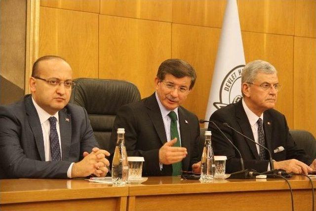Davutoğlu: &ldquo;bedelli Askerlik Konusu Yaş&rsquo;ta G&ouml;r&uuml;ş&uuml;ld&uuml;&rdquo; 1