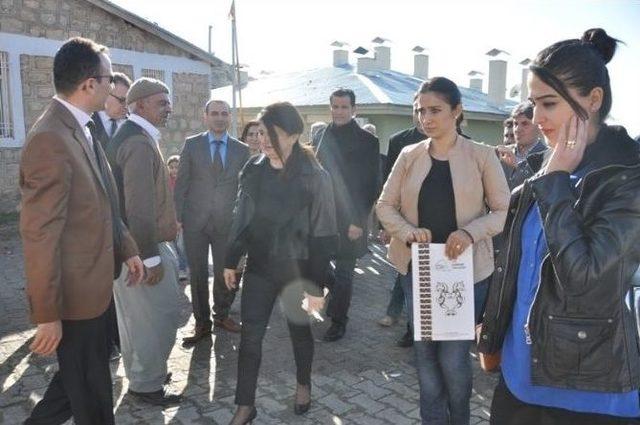 Gülten İpek, Kilim Dokuma Kursunu Ziyaret Etti 1