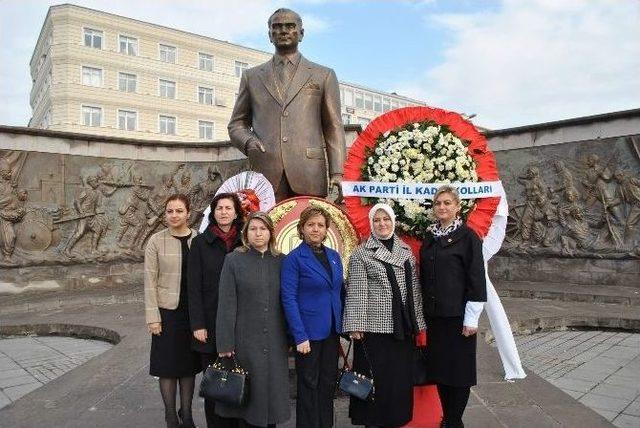 Ak Parti Kadın Kolları Başkan Yardımcısı Sibel Canatan: