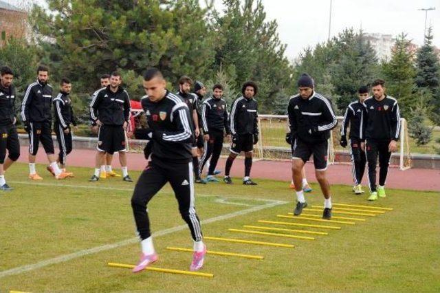 Kayserispor'da Bobo Belirsiz