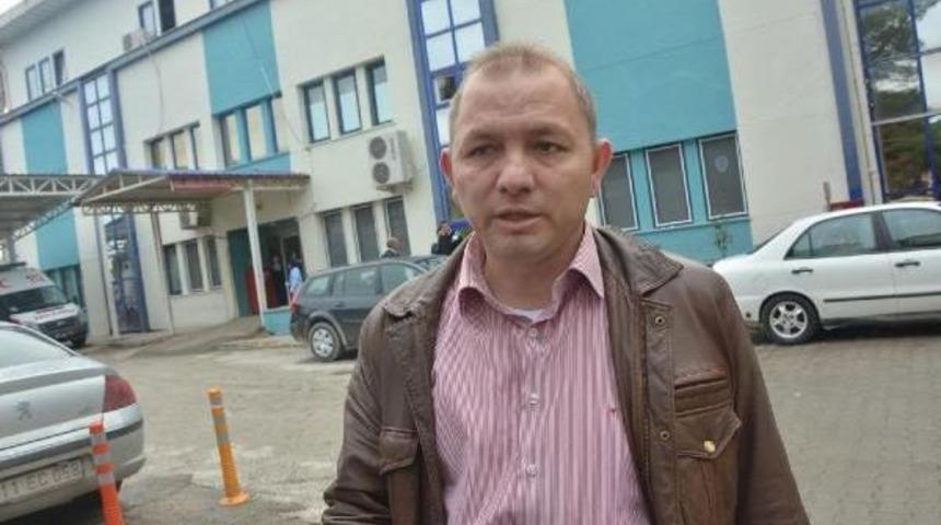 &Ouml;ğretmen 3 &Ouml;ğrenci Tarafindan D&ouml;v&uuml;ld&uuml;