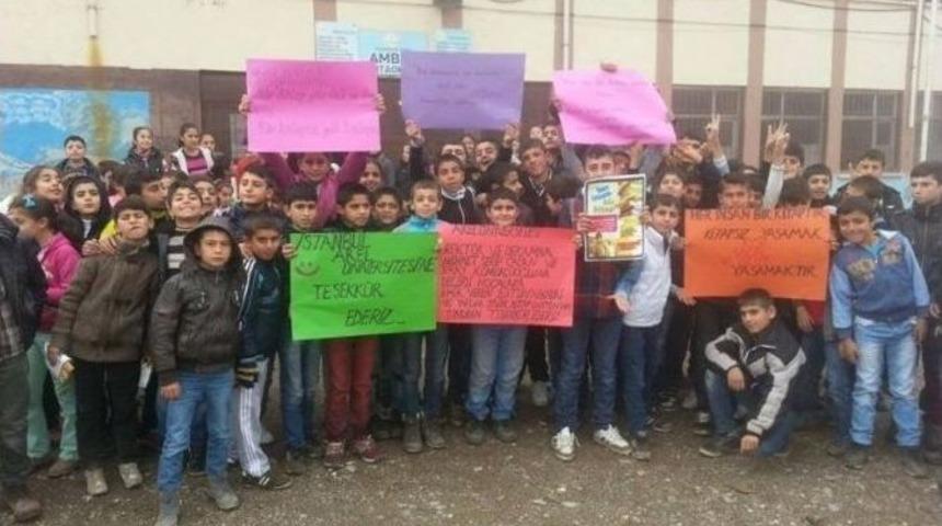 Kulplu &Uuml;niversite &Ouml;ğrencisinden Anlamlı Kampanya