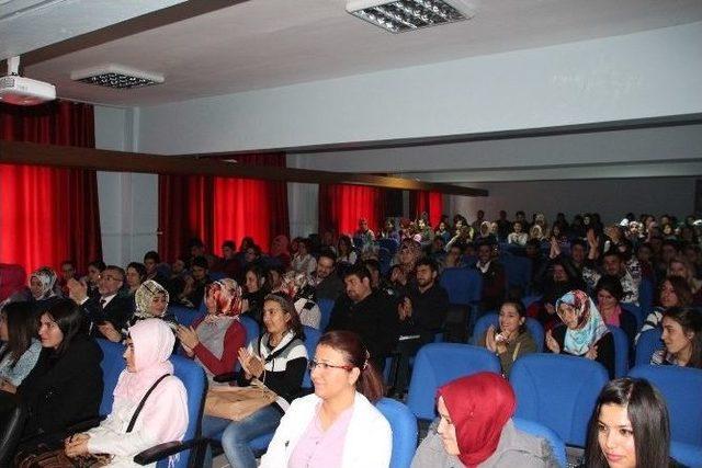 Emniyetten ‘gençlik Ve Güvenli Gelecek’ Konferansı