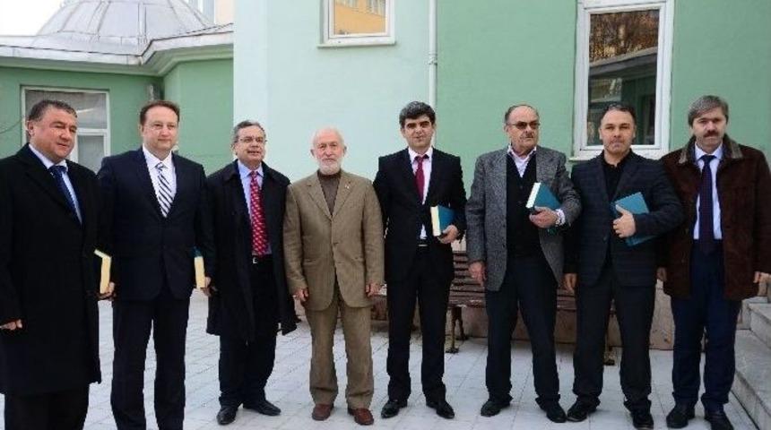 Hasan Basri &Ccedil;antay Anıldı