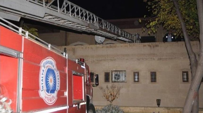 Antalya Mısır &Ccedil;arşısı&rsquo;nda Yangın