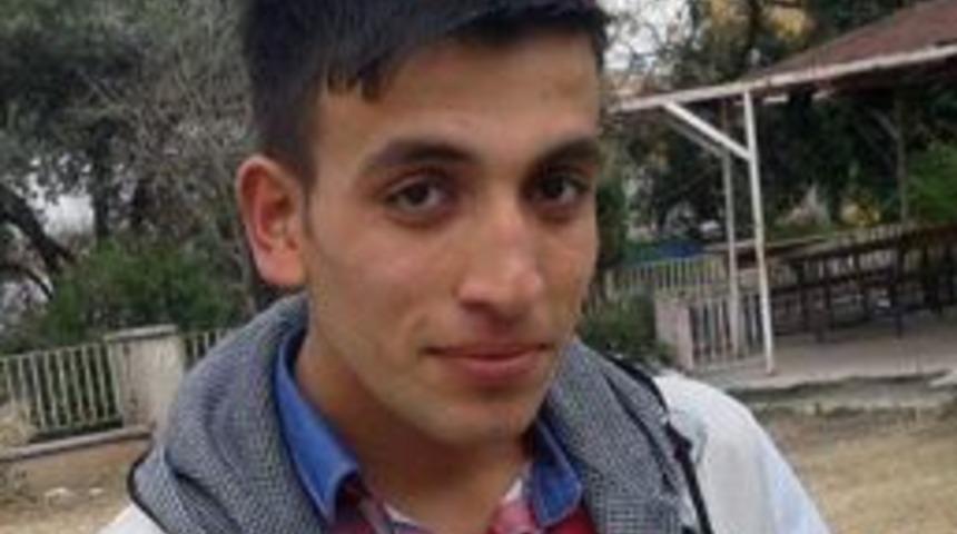 Motosiklet İş Makinesine &Ccedil;arptı: 1 &Ouml;l&uuml;